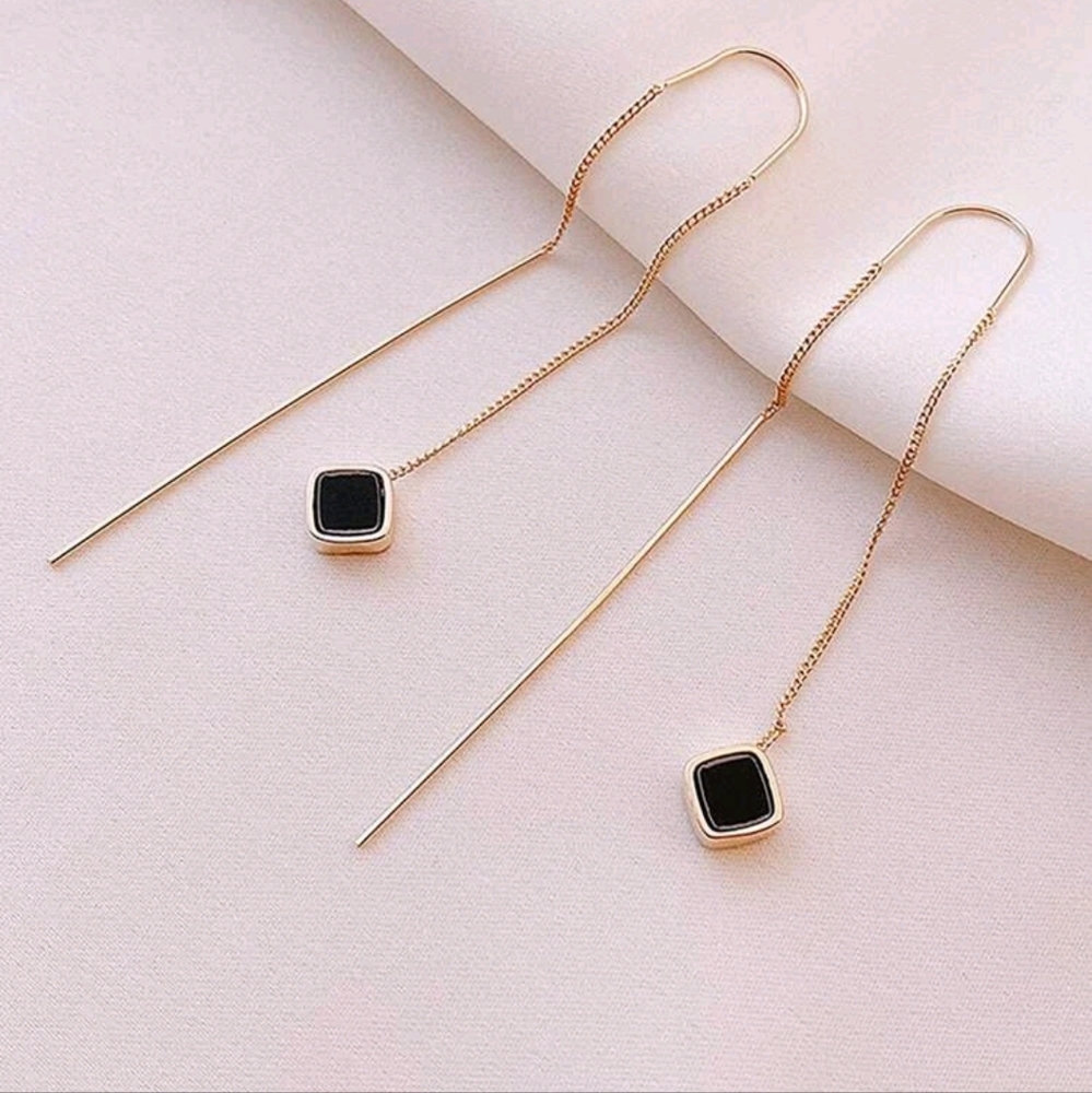 ▪️ Tic-tac Gold Earrings - Picture 2 of 4